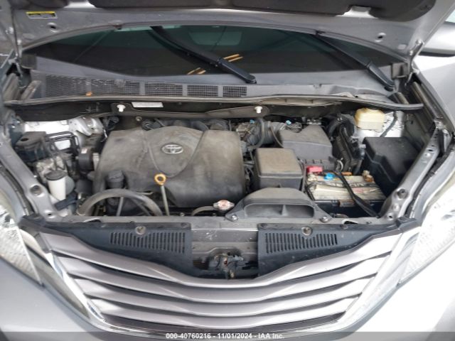 5TDYZ3DC1HS858701 Toyota Sienna Xle/limited