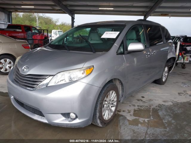 5TDYZ3DC1HS858701 Toyota Sienna Xle/limited