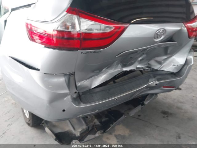5TDYZ3DC1HS858701 Toyota Sienna Xle/limited