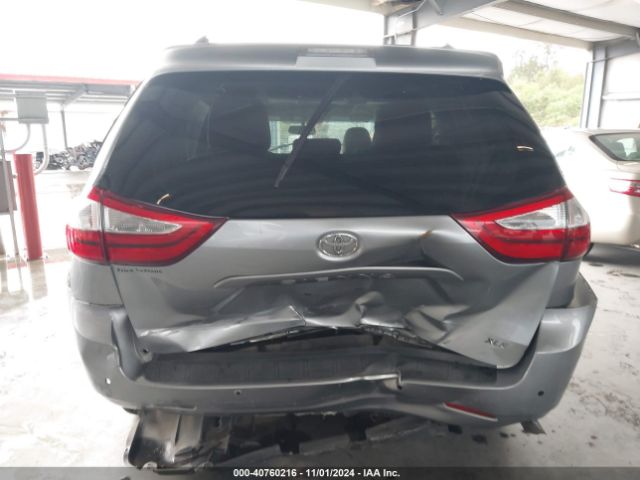 5TDYZ3DC1HS858701 Toyota Sienna Xle/limited