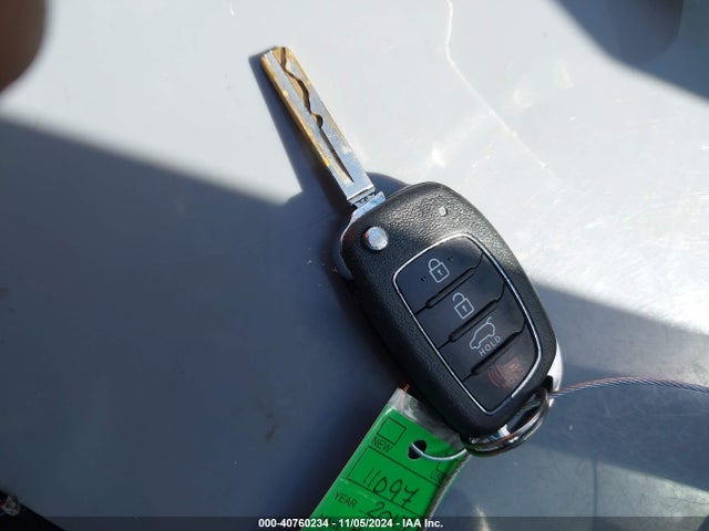 Hyundai Santa Fe Se 2017 KM8SMDHF5HU192612 Image 11