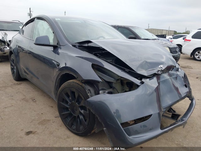 2023 TESLA MODEL Y 7SAYGAEE6PF630077 Photo 0