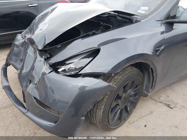 2023 TESLA MODEL Y 7SAYGAEE6PF630077 Photo 5