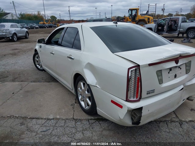 2008 CADILLAC STS 1G6DZ67A780211316 Photo 2