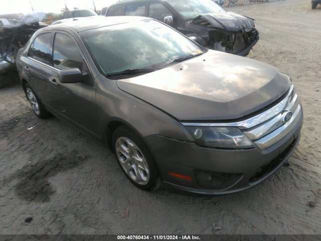 40760434 :رقم المزاد ، 3FAHP0HA3BR185178 vin ، 2011 Ford Fusion Se مزاد بيع