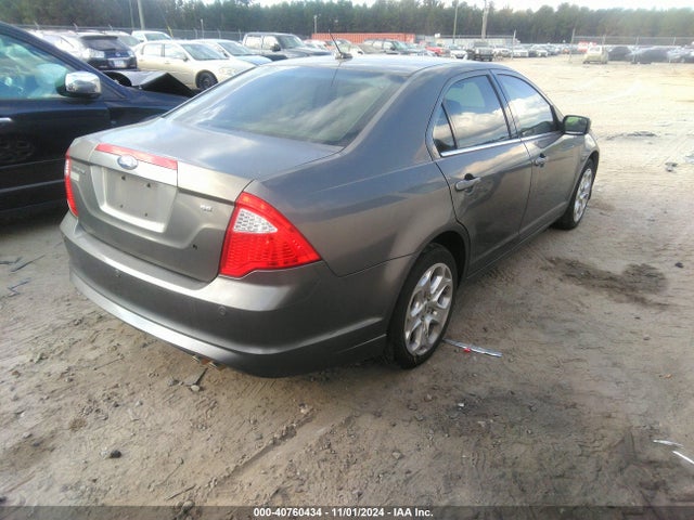 40760434 :رقم المزاد ، 3FAHP0HA3BR185178 vin ، 2011 Ford Fusion Se مزاد بيع