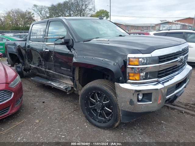 2015 1GC1KWE85FF607095 main image