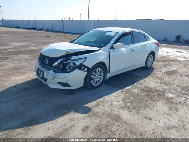 Nissan Altima 2.5 S 2016 1N4AL3AP3GC284733 Image 2
