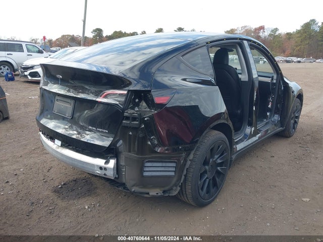 2023 TESLA MODEL Y 7SAYGDEE4PA185160 Photo 3