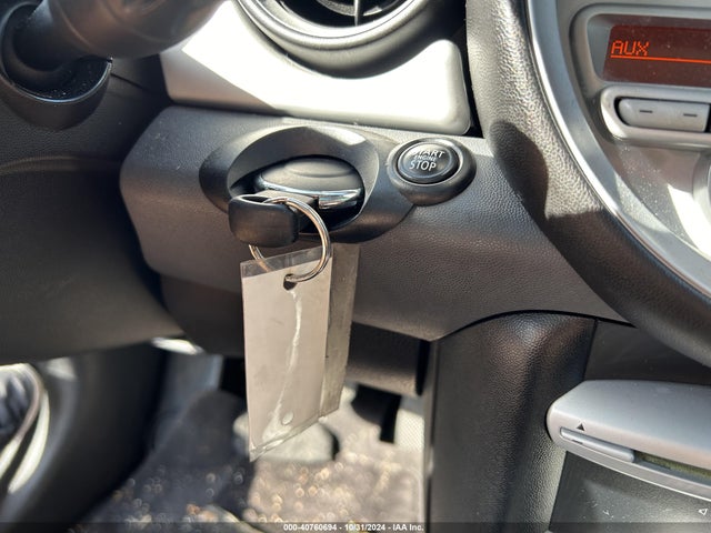 2008 MINI COOPER WMWMF33558TT61952 Photo 10