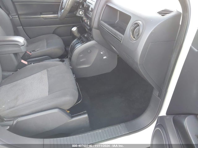 1C4NJRBB2HD206463 Jeep Patriot Sport 4x4