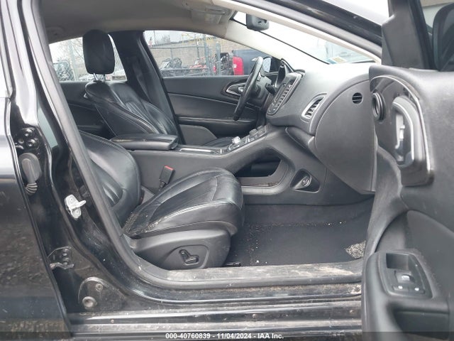 Chrysler 200 C 2015 1C3CCCCB4FN508507 Image 5