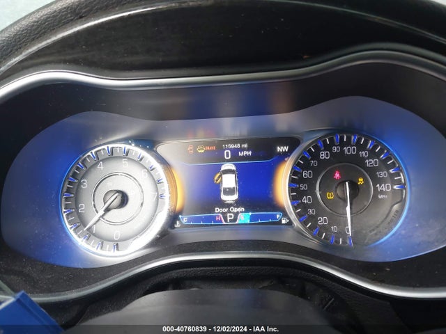 Chrysler 200 C 2015 1C3CCCCB4FN508507 Image 7