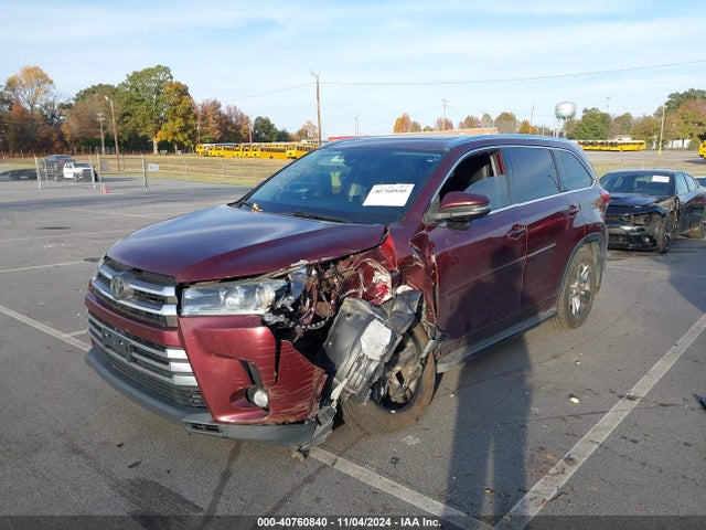 Toyota Highlander Limited Platinum 2018 5TDDZRFHXJS499168 Image 2