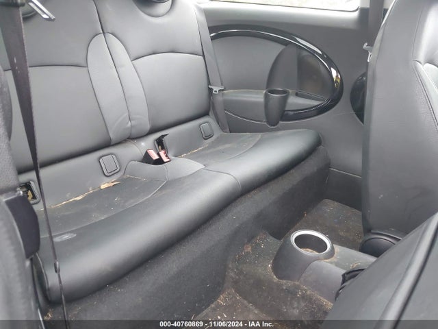 2010 MINI COOPER S CLUBMAN WMWMM3C56ATP94191 Photo 7