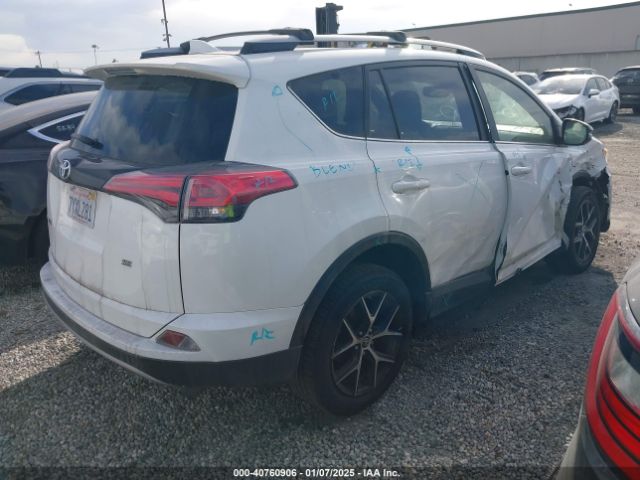 JTMNFREV5HJ713480 Toyota RAV4 SE