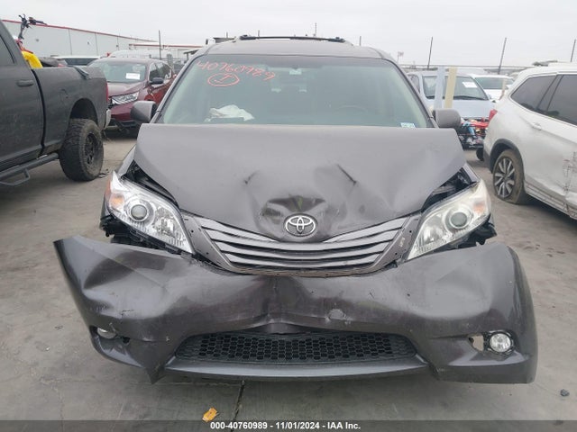 Toyota Sienna Xle 8 Passenger 2015 5TDYK3DCXFS636479 Image 12