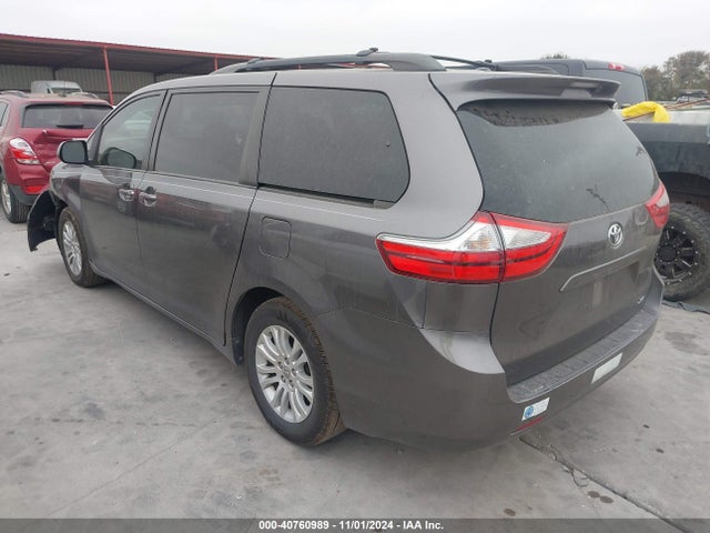 Toyota Sienna Xle 8 Passenger 2015 5TDYK3DCXFS636479 Image 3