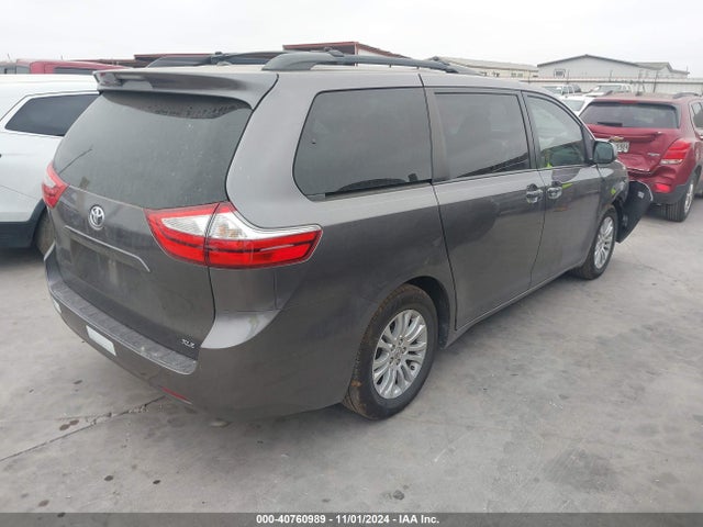 Toyota Sienna Xle 8 Passenger 2015 5TDYK3DCXFS636479 Image 4
