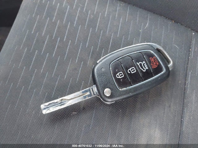 Hyundai TUCSON SE 2019 KM8J2CA45KU913264 Image 11
