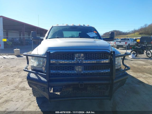 3C6UR5CL9JG164863 RAM 2500 Tradesman  4x4 6'4 Box