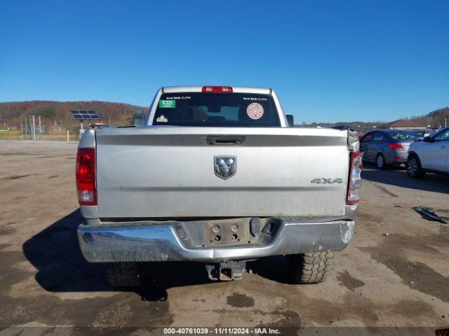 3C6UR5CL9JG164863 RAM 2500 Tradesman  4x4 6'4 Box