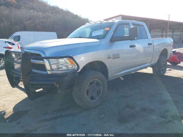 3C6UR5CL9JG164863 RAM 2500 Tradesman  4x4 6'4 Box
