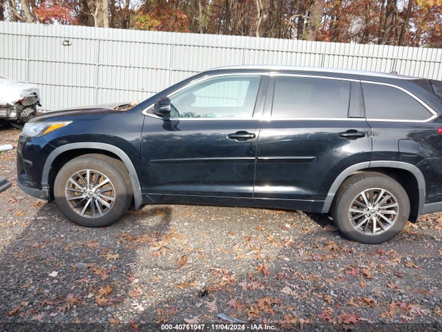 Toyota Highlander Xle 2017 5TDJZRFHXHS360445 Image 14