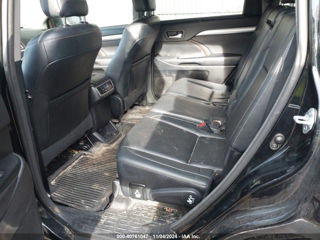 Toyota Highlander Xle 2017 5TDJZRFHXHS360445 Image 8