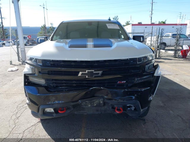 3GCPYFED4LG105081 Chevrolet Silverado 1500 4wd  Short Bed Lt Trail Boss