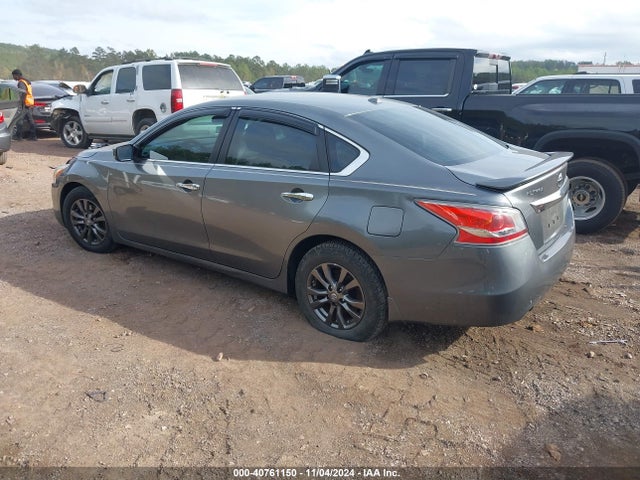 Nissan Altima 2.5 S 2015 1N4AL3AP1FC427502 Image 3
