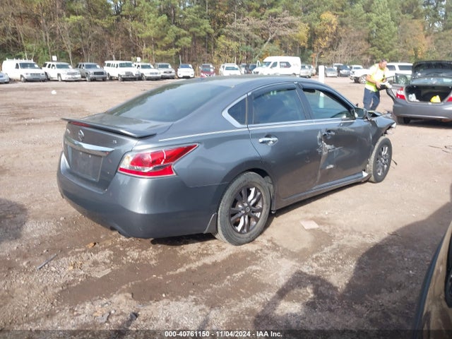 Nissan Altima 2.5 S 2015 1N4AL3AP1FC427502 Image 4
