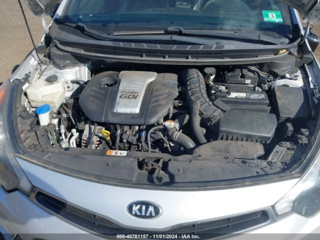 KNAFZ6A38G5582824 KIA Forte Koup Sx