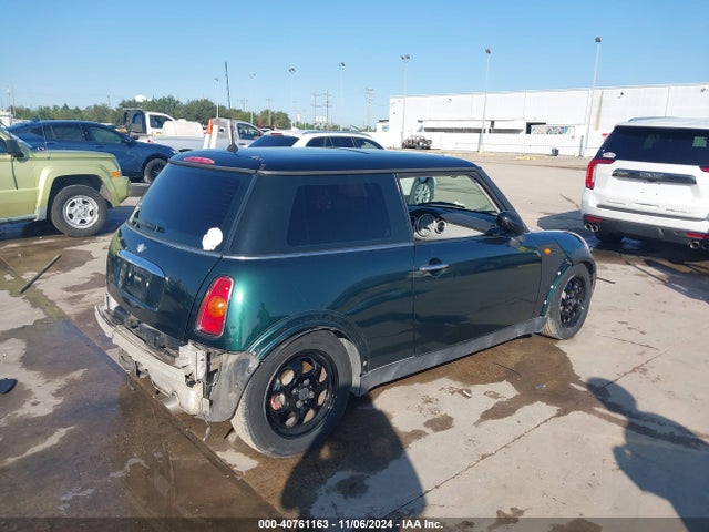 2004 MINI COOPER WMWRC33494TJ61124 Photo 3