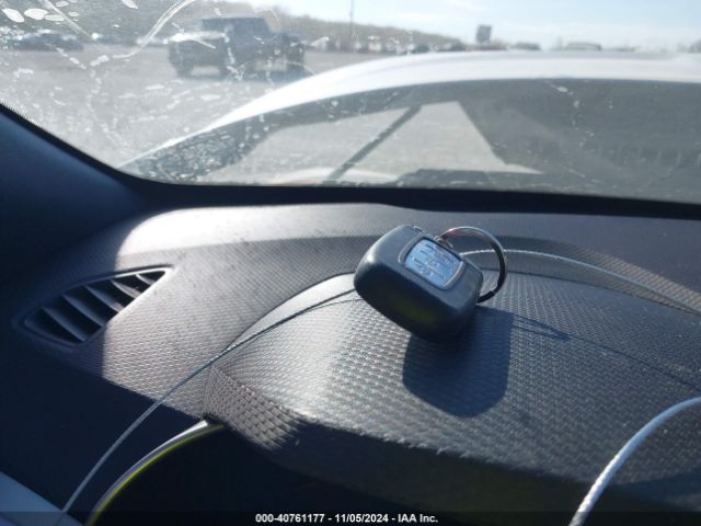 KMHTC6AD7HU324233 Hyundai Veloster Value Edition