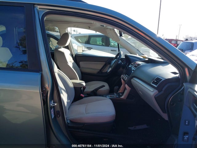 Subaru Forester 2.5i Premium 2017 JF2SJAEC5HH461143 Image 5
