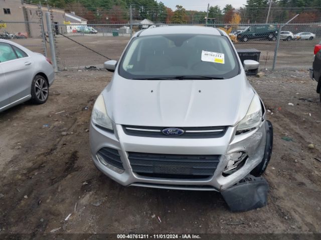 1FMCU9GX9GUA00781 Ford ESCAPE SE