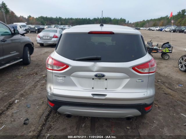 1FMCU9GX9GUA00781 Ford ESCAPE SE