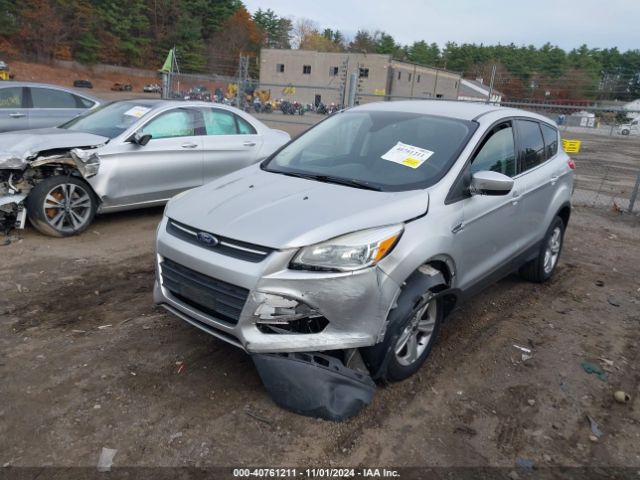 1FMCU9GX9GUA00781 Ford ESCAPE SE