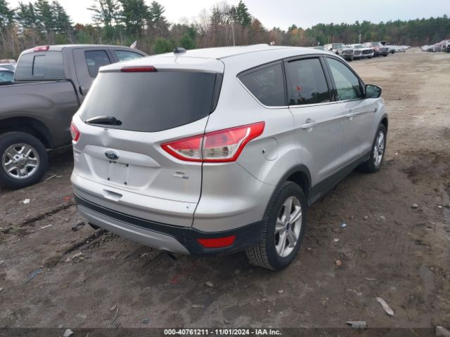 1FMCU9GX9GUA00781 Ford ESCAPE SE