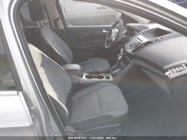 1FMCU9GX9GUA00781 Ford ESCAPE SE