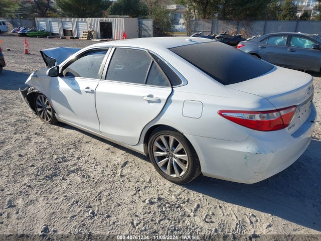 Toyota CAMRY XLE 2015 4T1BF1FK8FU956572 Image 3