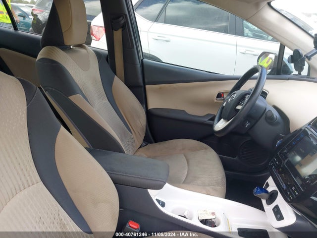 JTDKARFUXG3524480 Toyota Prius Three