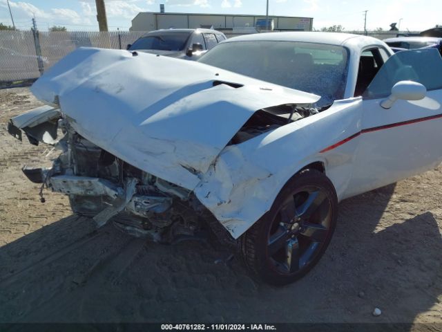 2C3CDYBT0EH251728 Dodge Challenger R/t Plus