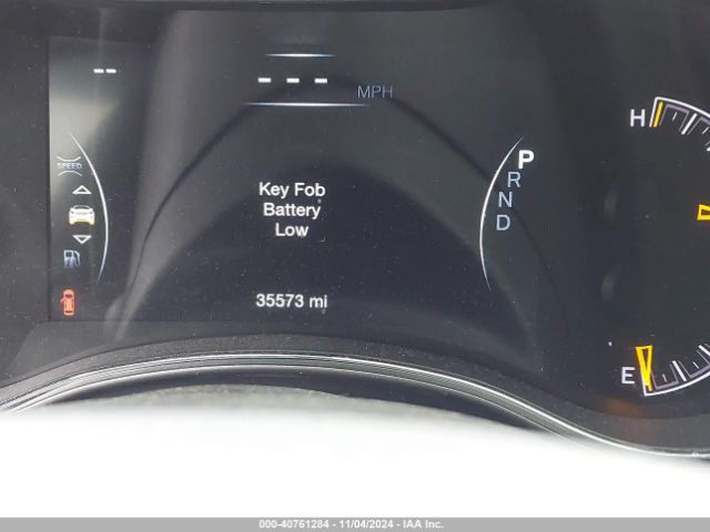 1C4RJFAG1KC719715 Jeep Grand Cherokee Laredo E 4x4