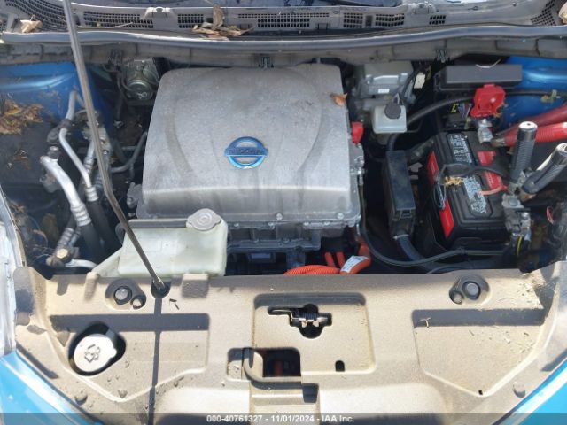 1N4AZ0CP0EC338075 Nissan LEAF SV