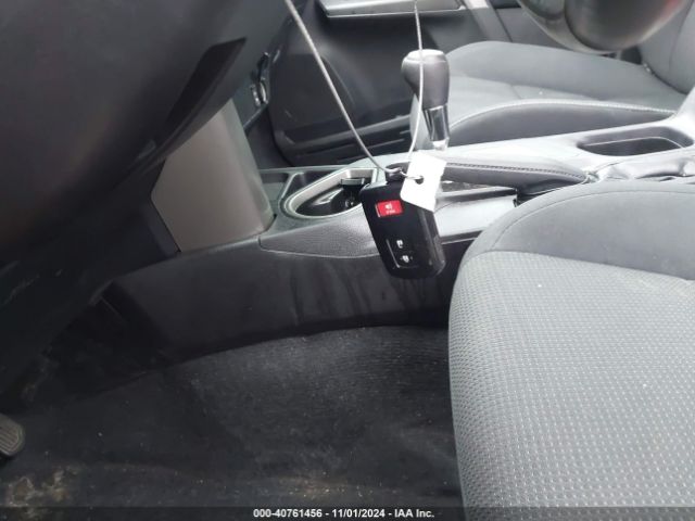 2T3RFREV7JW731178 Toyota Rav4 Adventure/xle