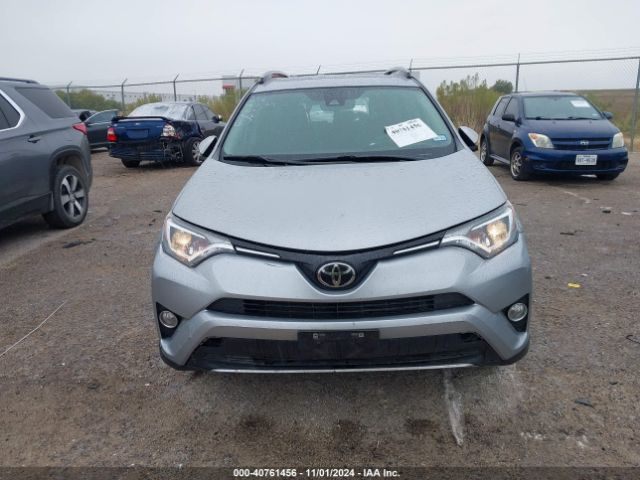2T3RFREV7JW731178 Toyota Rav4 Adventure/xle
