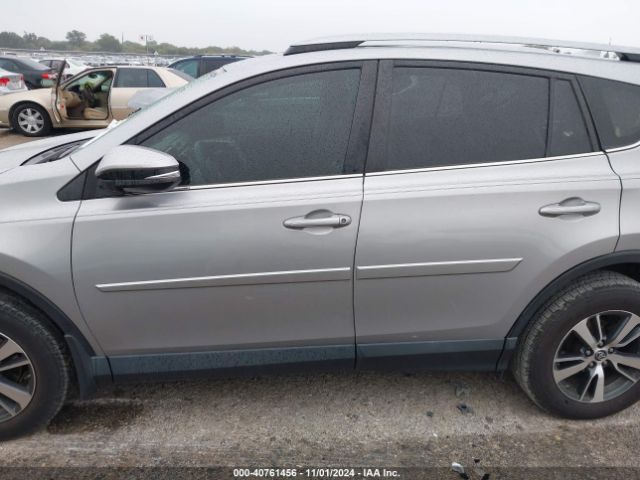 2T3RFREV7JW731178 Toyota Rav4 Adventure/xle