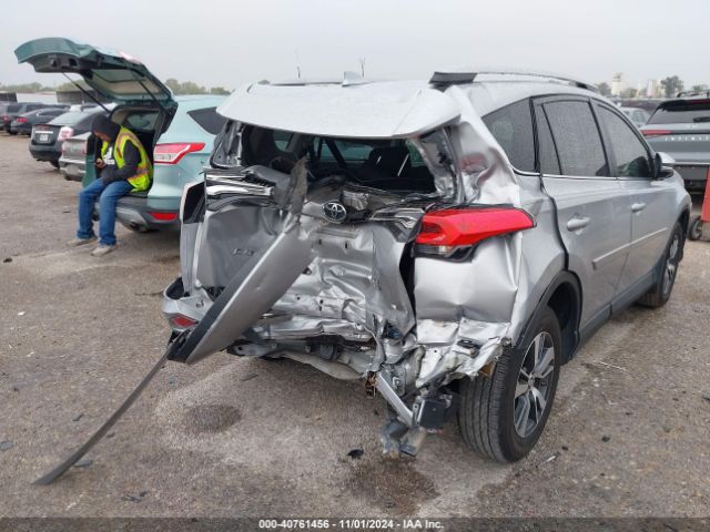 2T3RFREV7JW731178 Toyota Rav4 Adventure/xle